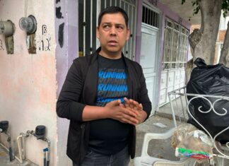 Julio César hermano de Milagros la joven asesinada a puñaladas por un sujeto desconocido en la colonia Granada está mañana, exige a las autoridades la detención del presunto responsable.