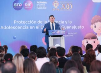 Exhorta gobernador a alcaldes a reforzar acciones para proteger los derechos de la niñez y la adolescencia.