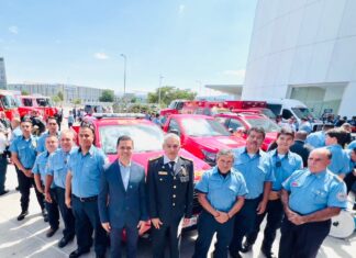 RECIBE HEROICO CUERPO DE BOMBEROS DE SALVATIERRA NUEVA UNIDAD DE RESCATE