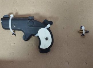 La Policía de León presentó ante la FGE a un menor por la portación de arma de fuego