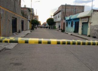 Una mujer fue agredida a balazos en una vulcanizadora de la colonia Santa María, la tarde de este jueves en Celaya.
