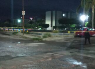 Un joven pepenador fue agredido a balazos en el mercado El Dorado, en Celaya.