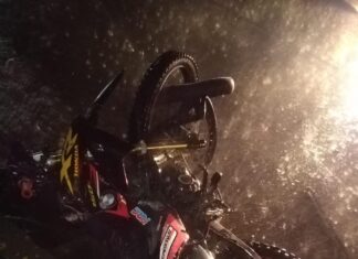 DOS MOTOCICLISTAS RESULTARON GRAVEMENTE LESIONADOS DESPUES DE QUE FUERON ARROLLADOS EN SALVATIERRA.