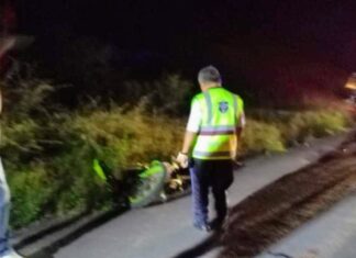 Un peatón fue atropellado por un motociclistaven Indapareo Mich.
