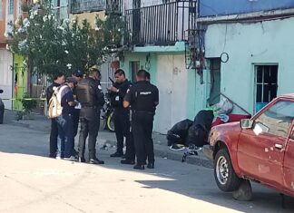 Tres hombres y una mujer fueron lesionados a balazos, en un ataque armado al interior de una vecindad de la colonia Palomares,en León.