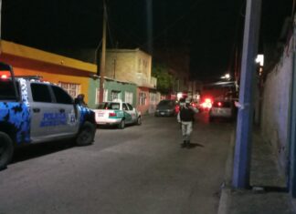 Un hombre fue asesinado a balazos frente a su domicilio en la el Barrio de Tierras Negras en Celaya, la niche de este miércoles.