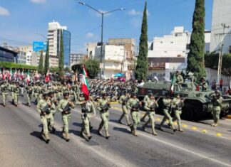 Se desarrollan festejos patrios con saldo blanco en León