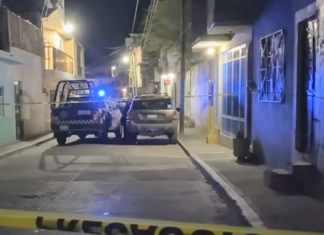 Sujetos armados ejecutan a un hombre que se encontraba en una silla de ruedas en la colonia Alvaro Obregón en Salvatierra.