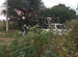 Aún con vida fue localizado una persona quien presentaba visibles huellas de Violencia y disparos de arma de fuego, en la colonia Villa Natura en Celaya.