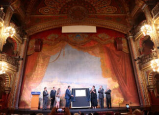 Gobernador del estado encabeza reapertura del Teatro Juárez en la ciudad de Guanajuato.