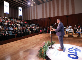 Gobierno de Guanajuato otorga a docentes la Beca-Comisión para estudios de posgrado.