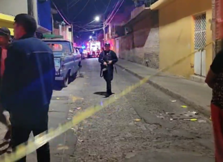 Un muerto y dos heridos en un ataque armado en un domicilio de la colonia Guanajuato en Salamanca, la noche de este martes.