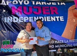 Autoridades municipales de Santiago Maravatio, entregaron las tarjetas «Mujer Independiente».