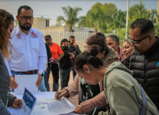 Más de 100 emprendedores silaoeses recibieron equipamiento para sus negocios.