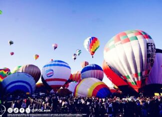200 GLOBOS ILUMINAN EL CIELO DE LEÓN, GUANAJUATO.