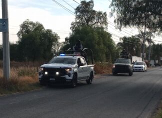 Una mujer detenida y un vehículo asegurado después de una.prrsecucion en San Martín de Camargo, en Celaya.
