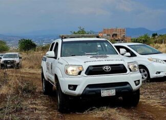 Dos personas perdieron la vida tras volcar el vehículo donde viajaban