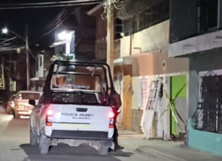 Una pareja fue atacada a balazos al interior de su domicilio, en la colonia El Olimpo, en Salamanca