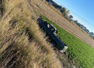 Una mujer muerta y cuatro lesionados, entre ellos tres menores de edad, en una Volcadura en Purisima del Rincón.