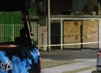Un hombre fue asesinado al interior de su domicilio en la colonia Los Olivos en Celaya.