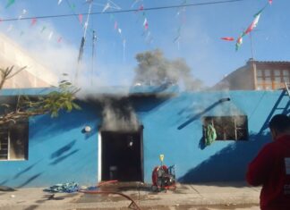 Cuantiosos daños materiales dejo un incendio en una casa habitación en la comunidad de Valtierrilla.