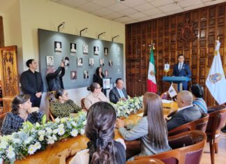 Sesiona Ayuntamiento de Salvatierra, por aniversario de la fundación de Guanajuato.