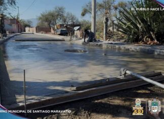 Avanzan los trabajos de pavimentación de calle Alvarado de la colonia Morelos en Santiago Maravatío.