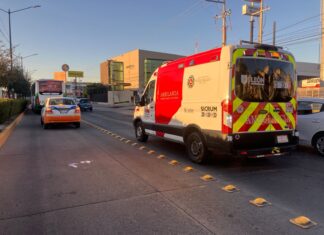 Grave ciclista atropellado en en el Boulevard Adolfo López Mateos en León.