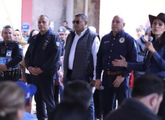 Alejandra Gutiérrez presenta a nuevos mandos policiacos y anuncia creación de policía rural.