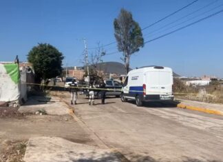 Un muerto y un herido en ataque armado en la colonia Huatzindeo, en Salvatierra