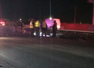 Tres muertos y siete heridos; cinco de ellos graves en una volcadura en la autopista Celaya- Querétaro.