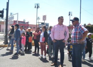 Se manifiestan y bloquean avenida para exigir la perforación de pozo en Salamanca