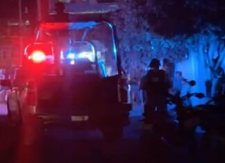 Una pareja que viajaba en una moto fueron atacados a balazos en Salvatierra.