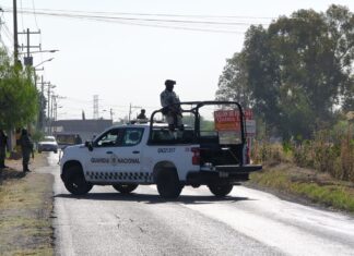 Localizan el cuerpo sin vida de una persona en bolsa de plástico en el canal de Labradores, en Celaya.
