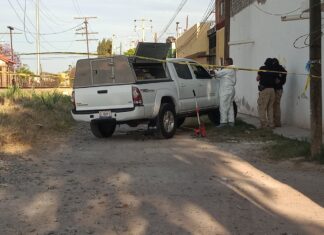 Un hombre fue atacado a balazos en la colonia Villas del Sur en Apaseo El Grande; falleció cuando recibía atención médica.