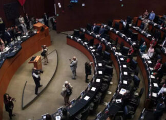 Senado turna a comisiones acuerdo para deparecer poderes en Guanajuato y Guerrero.