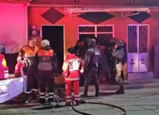 Dos personas murieron en un incendio al interior de una vivienda de la colonia San Roque, en Salamanca.
