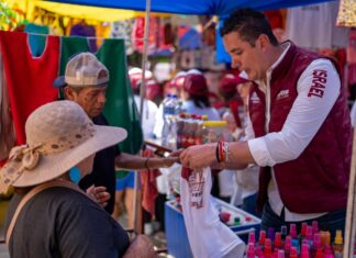 Gastando suela” así inicia campaña Israel Mosqueda, en Valle de Santiago.
