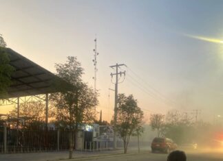 Sujetos desconocidos arrojaron una bomba Molotov a las instalaciones de la Dirección de Tránsito y Vialidad de Celaya.