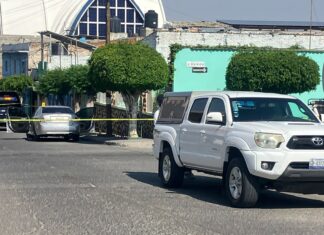 Familia es atacada a balazos cuando viajaban en su auto en la colonia San Juan Bosco, en León