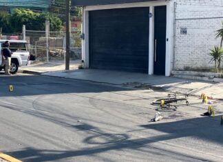 Ciclista es atacado a balazos en la colonia San José de Cementos en León; murió cuando recibía atención médica.