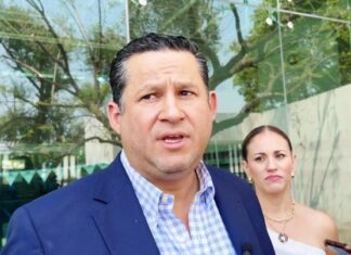 Diego Sinhue Rodríguez Vallejo, confirmó la localización de un artefacto explosivo en el Instituto electoral de la zona centro de municipio de Acambaro.