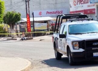 El hombre que fue asesinado la tarde de este lunes en la colonia Valle Verde en Irapuato, fue identificado como Francisco Mejía.
