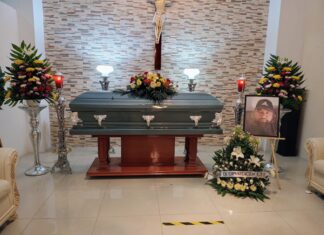 Familiares y amigos de Víctor Manuel Jiménez Campos, dieron el último adiós a este comunicador, en Celaya.