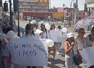 Exigen justicia por la muerte del pequeño Gael de 4 meses de edad; los padres acusan negligencia médica.