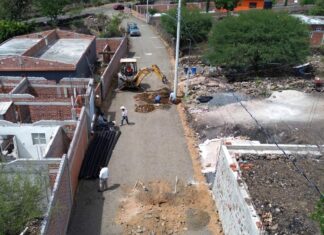 Inician los trabajos de contrucción de obra complementaria en la calle Cerro Blanco de la comunidad de El dormido, en Santiago Maravatío.