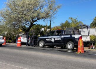 Volcadura en la Salvatierra- Yuriria! No se registraron decesos, ni lesionados.