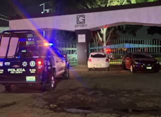 Un hombre asesinado y siete personas heridas dejo un ataque armado en un sepelio en León.