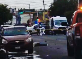 Explosión en una alcantarilla de la zona centro de Irapuato dejo a una persona sin vida.