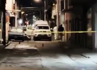 Una mujer sin vida y tres lesionados, saldo de un ataque armado a una familia en la colonia Popular Anaya